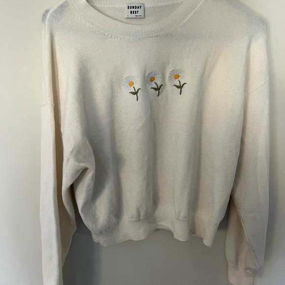 Sunday Best White Sweater with Daisy Embroidery - Picture 1 of 3